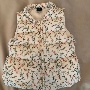 Gap puffer vest